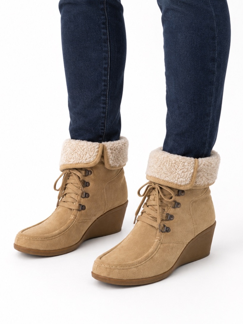 Size 7 Hush Puppies Tan Suede Sherpa Wedge Heel Lace-Up‎ Ankle Boots